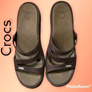 Crocs brown Patricia z strap sandal women's size 10
